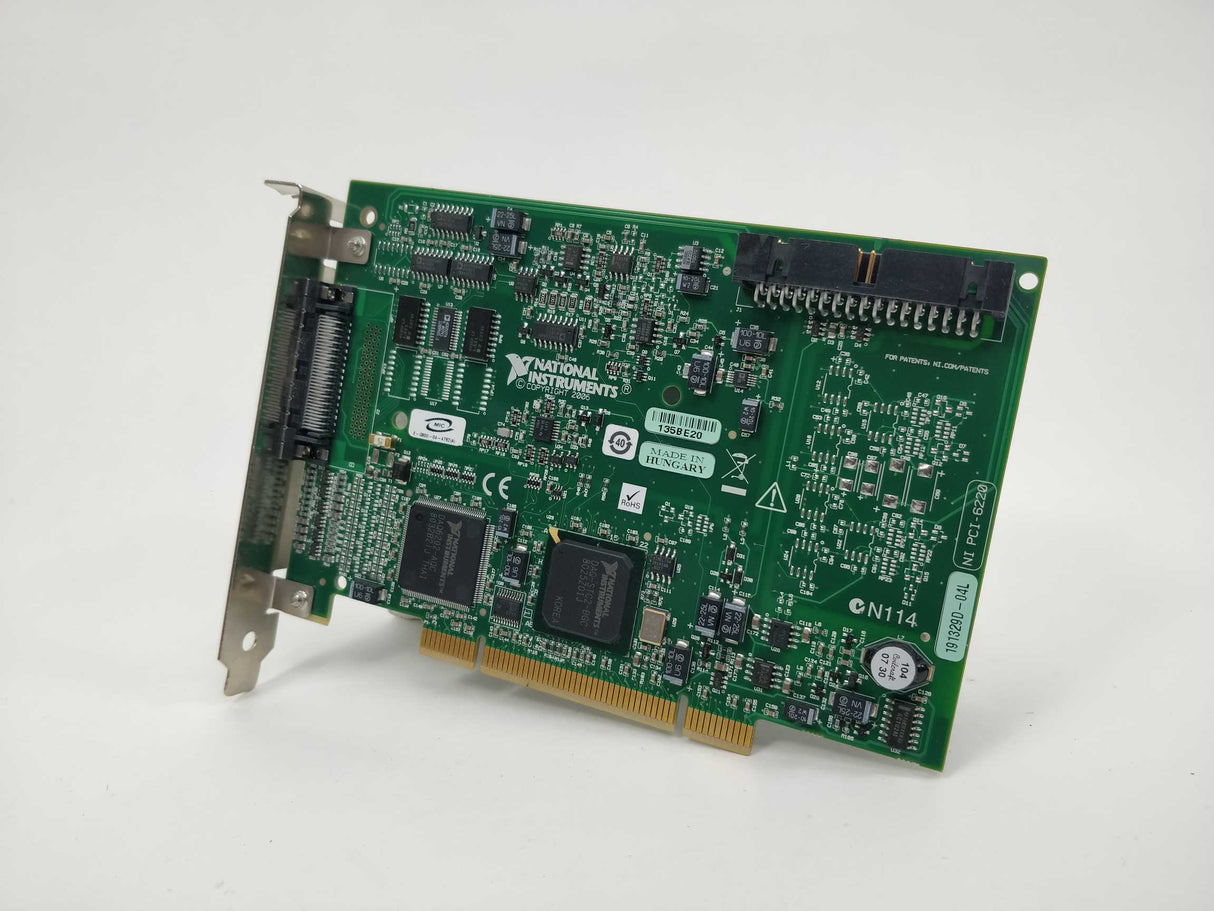 National Instruments PCI-6220 191329D-04L Multifunction I/O Device