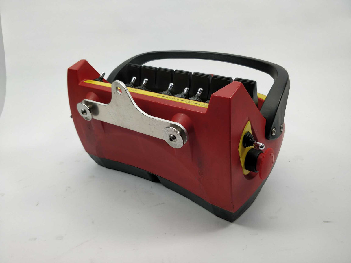 Cavotec MC-3-6 Terminal Remote Control. With MC-LINK-PM. Sold as spare parts.