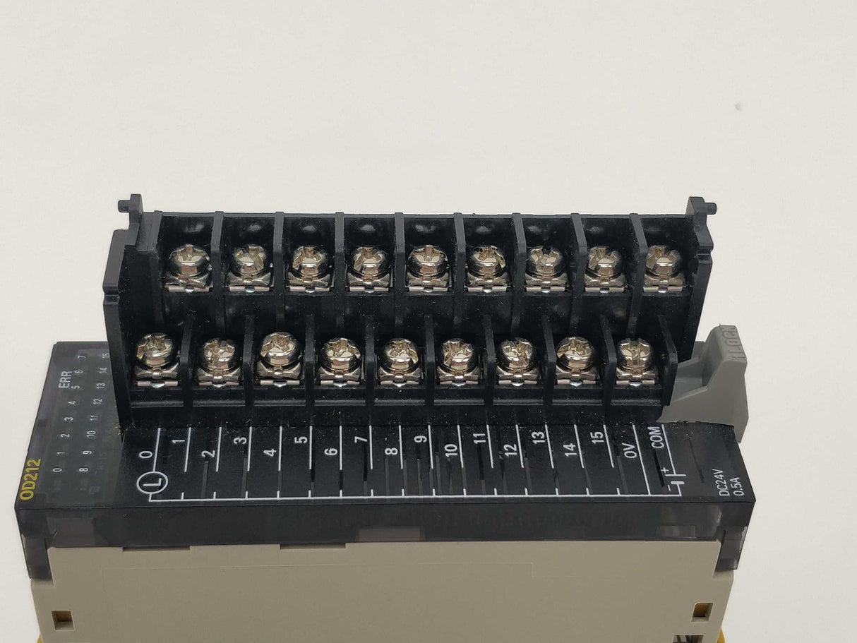 OMRON CJ1W-OD212 Output Unit with OD-507-18P