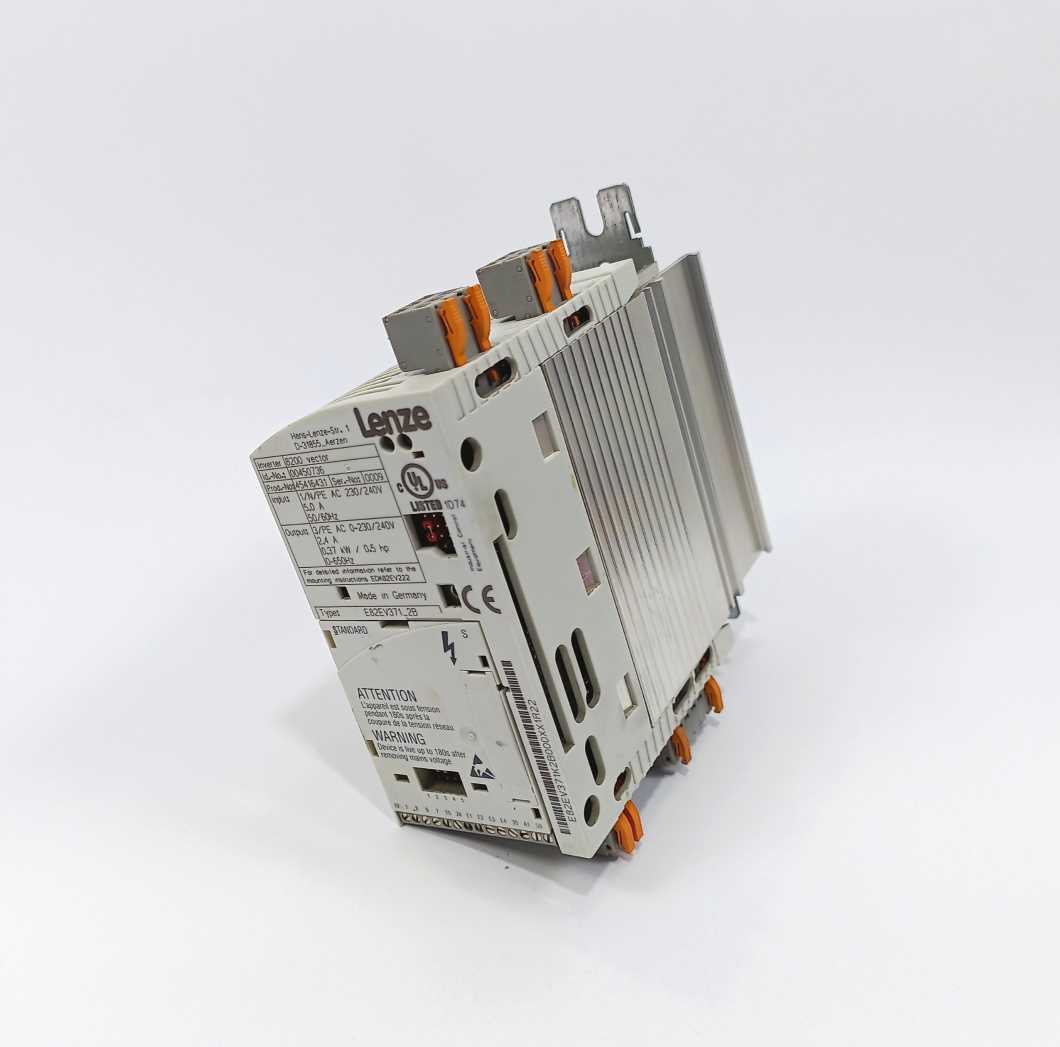 LENZE E82EV371S2B 00450736 8200 vector 230/240V E82EV371_2B