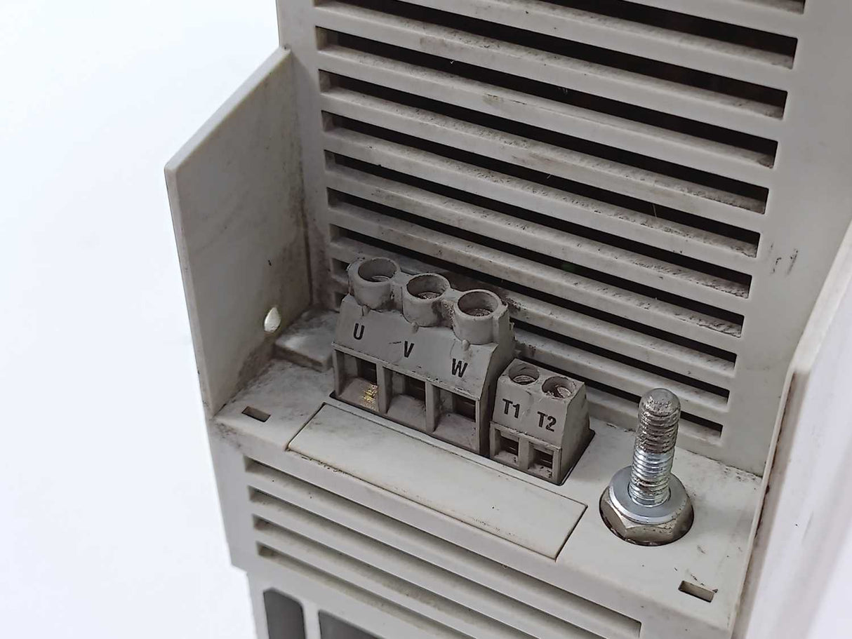 LENZE EVS9322-EP 00451146