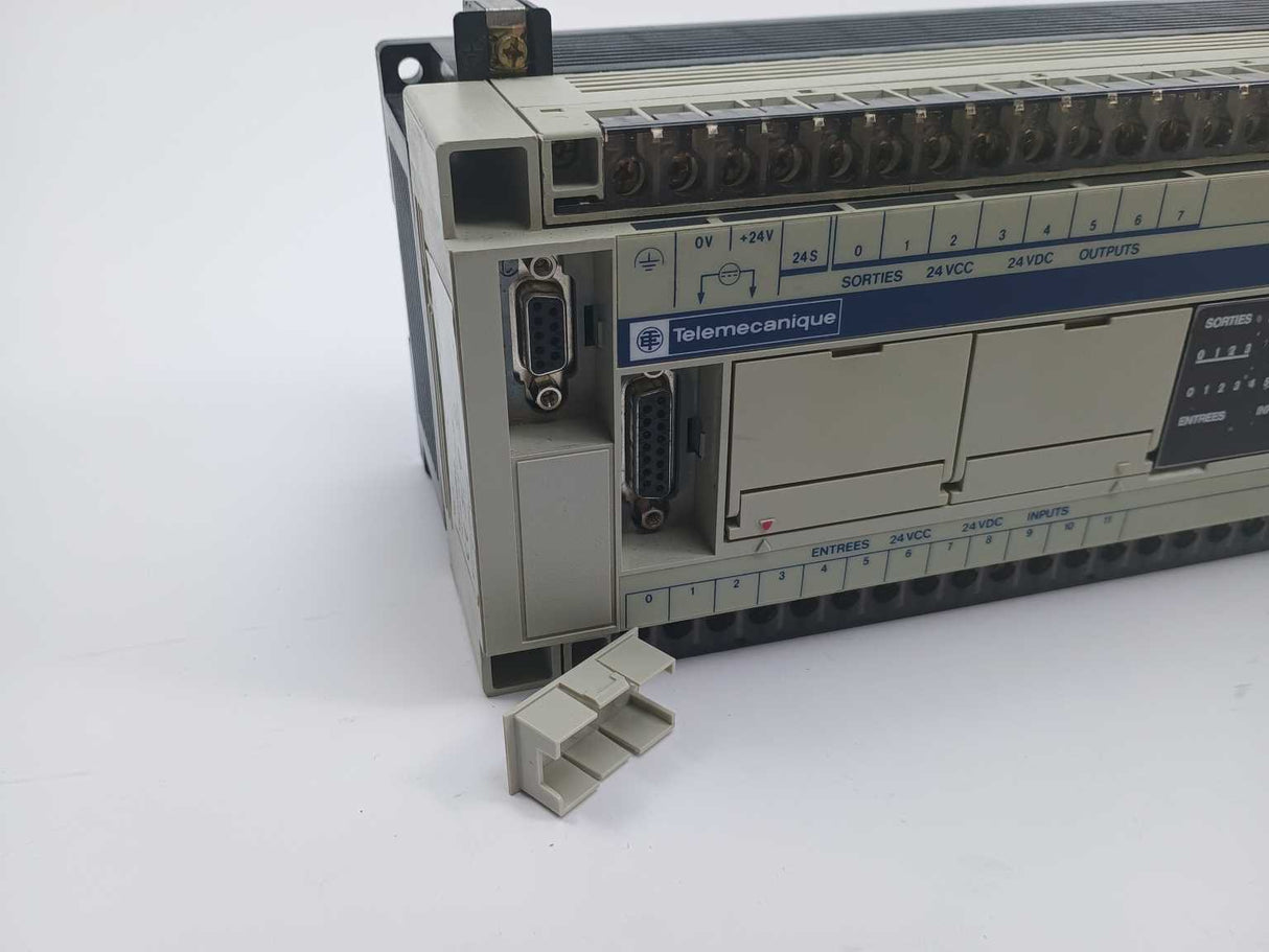 TELEMECANIQUE TSX1722012 DC 20 I/O Trans