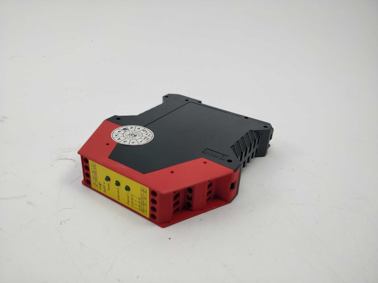 Riese electronic AR.9659.5000 SAFE 4 Safety relay. 230VAC 50-60Hz