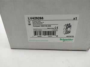 Schneider Electric LV429266 Plug in base, 3 poles