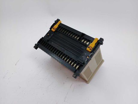 OMRON 3G2S6-CPU15 Programmable controller w/ 3G2A9-BAT07 Battery unit