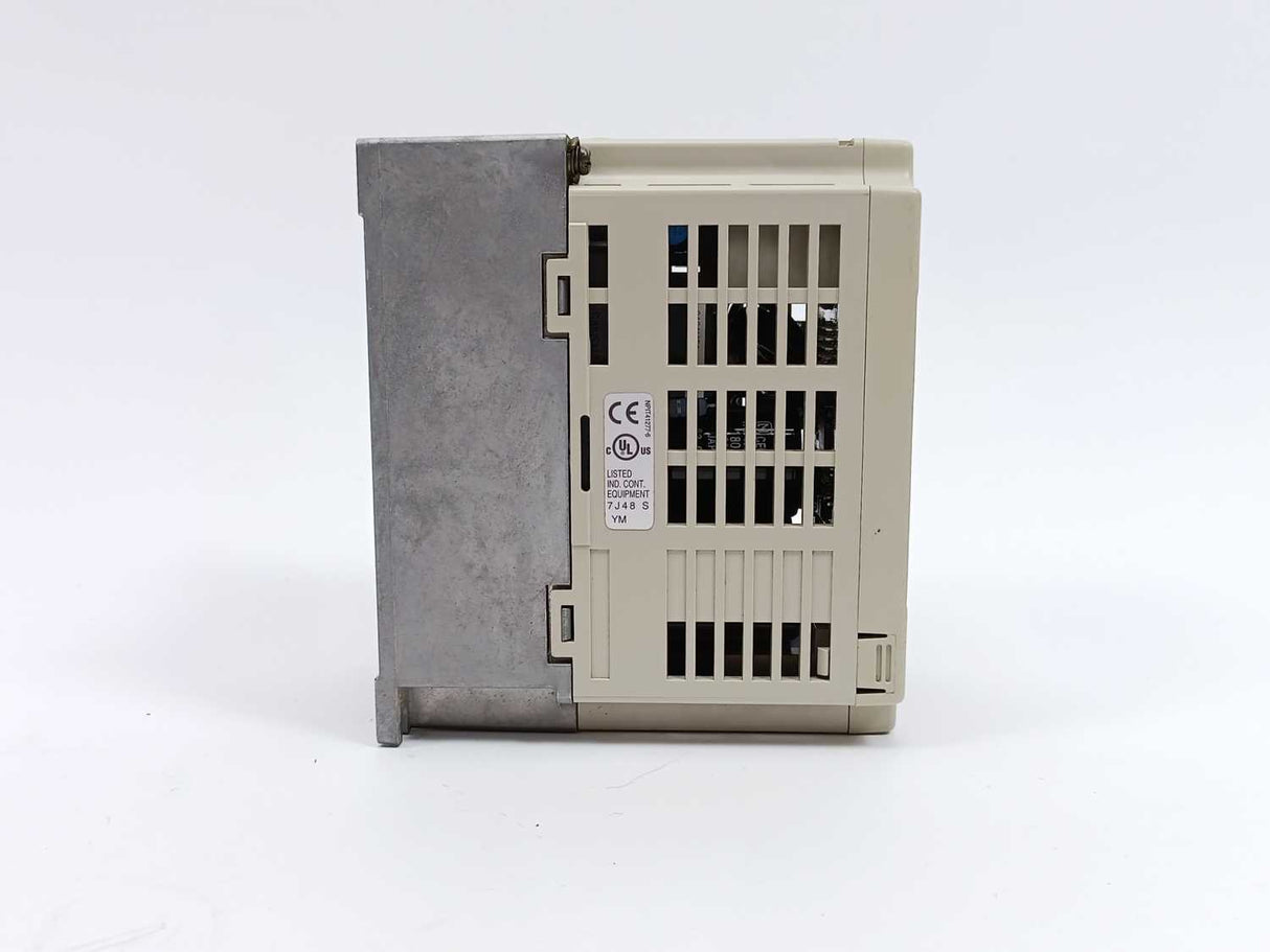 OMRON / YASKAWA CIMR-J7AZB0P4 AC Inverter Drive Speed Controller, missing knob