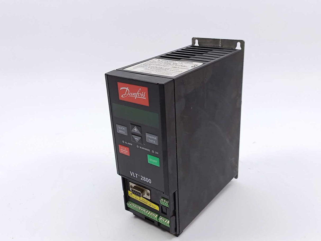 Danfoss VLT2811PT4B20STR1DBF00A00 VLT 2800 2.0kVA,195N1027