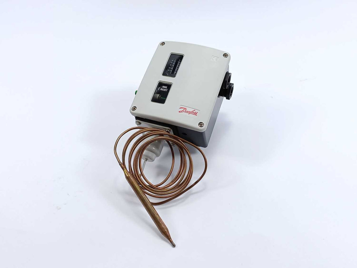 Danfoss 017-514066 RT107 Thermostat