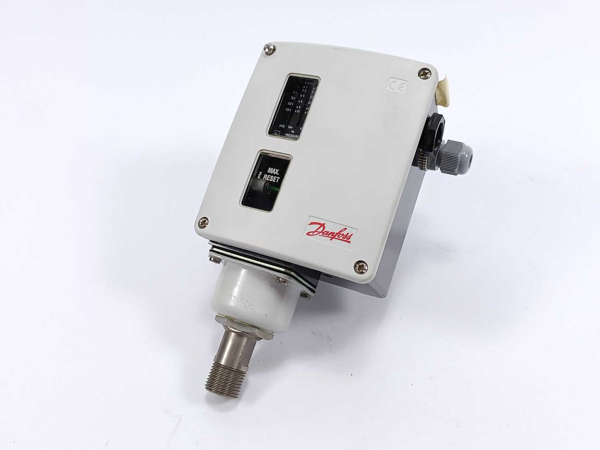 Danfoss 017-518866 RT30AB Thermostat