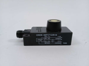 Baumer UNDK 30P1712/S14 Ultrasonic proximity sensors