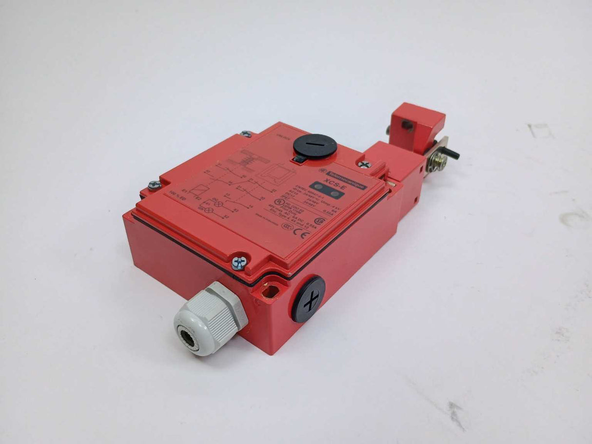 TELEMECANIQUE XCS-E7512 Safety switch