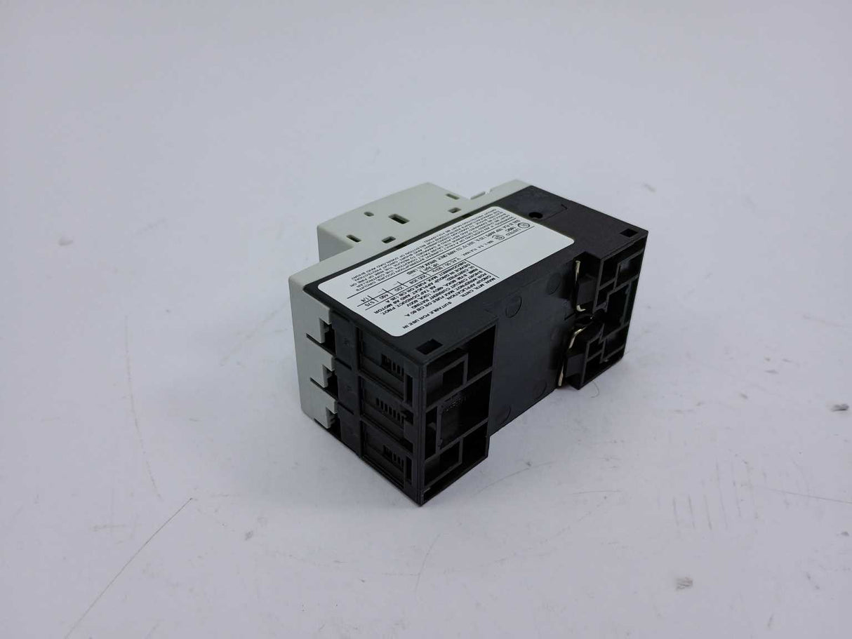 Siemens 3RV1011-0EA10 Circuit Breaker