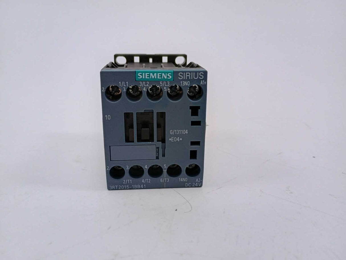 Siemens 3RT2015-1BB41 Power Contactor
