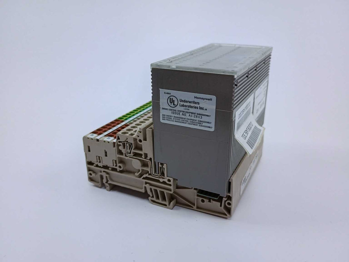 Honeywell XFL521 1.02 8 AI 12bit resolution with XSL513 Terminal block