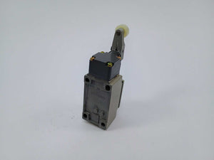 OMRON D4B-1A11N Limit Switch