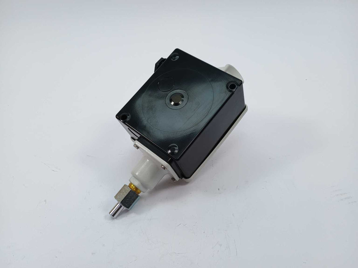 Danfoss 017-525566 PRESSURE CONTROL RT5