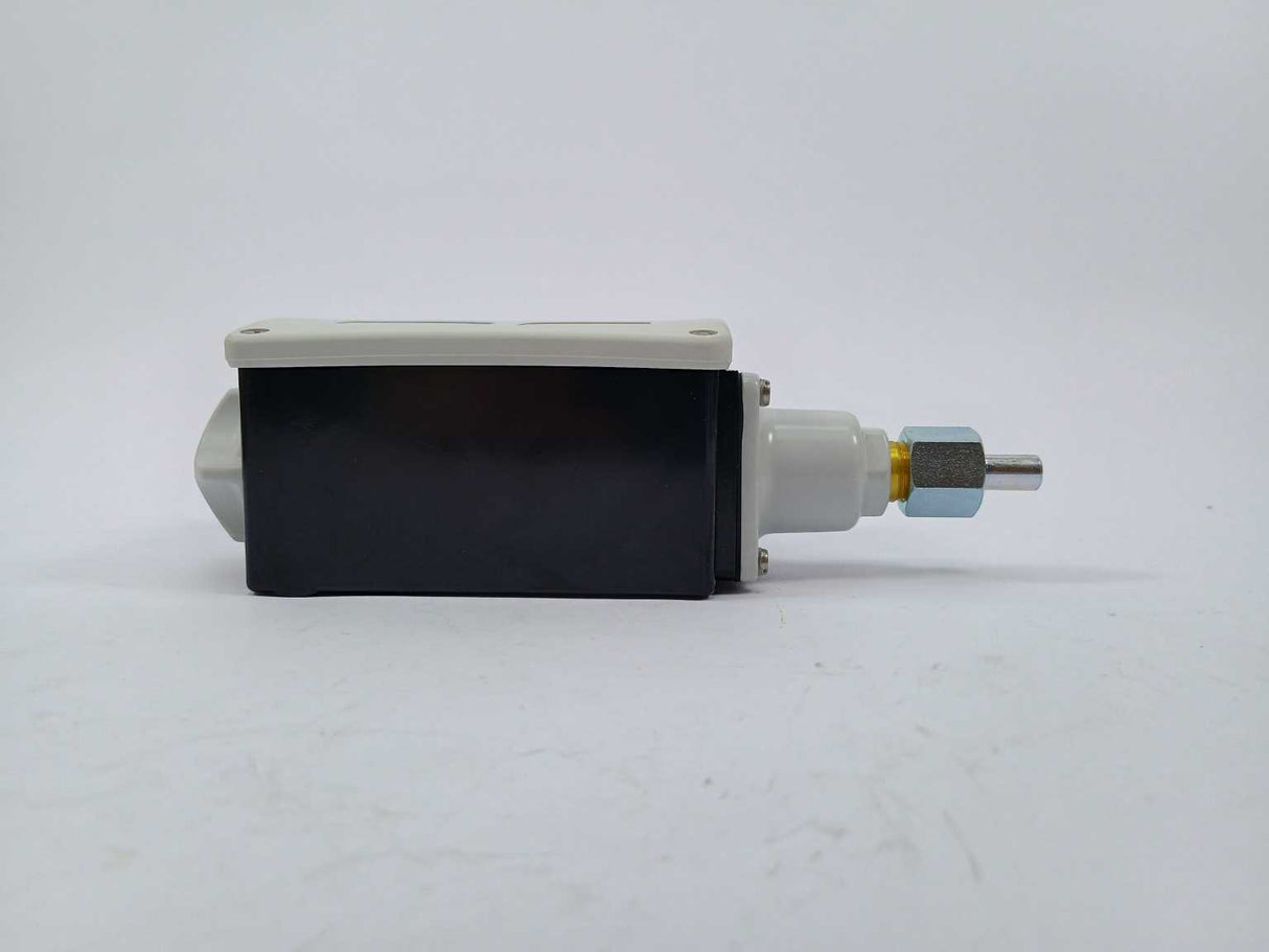 Danfoss 017-525566 PRESSURE CONTROL RT5