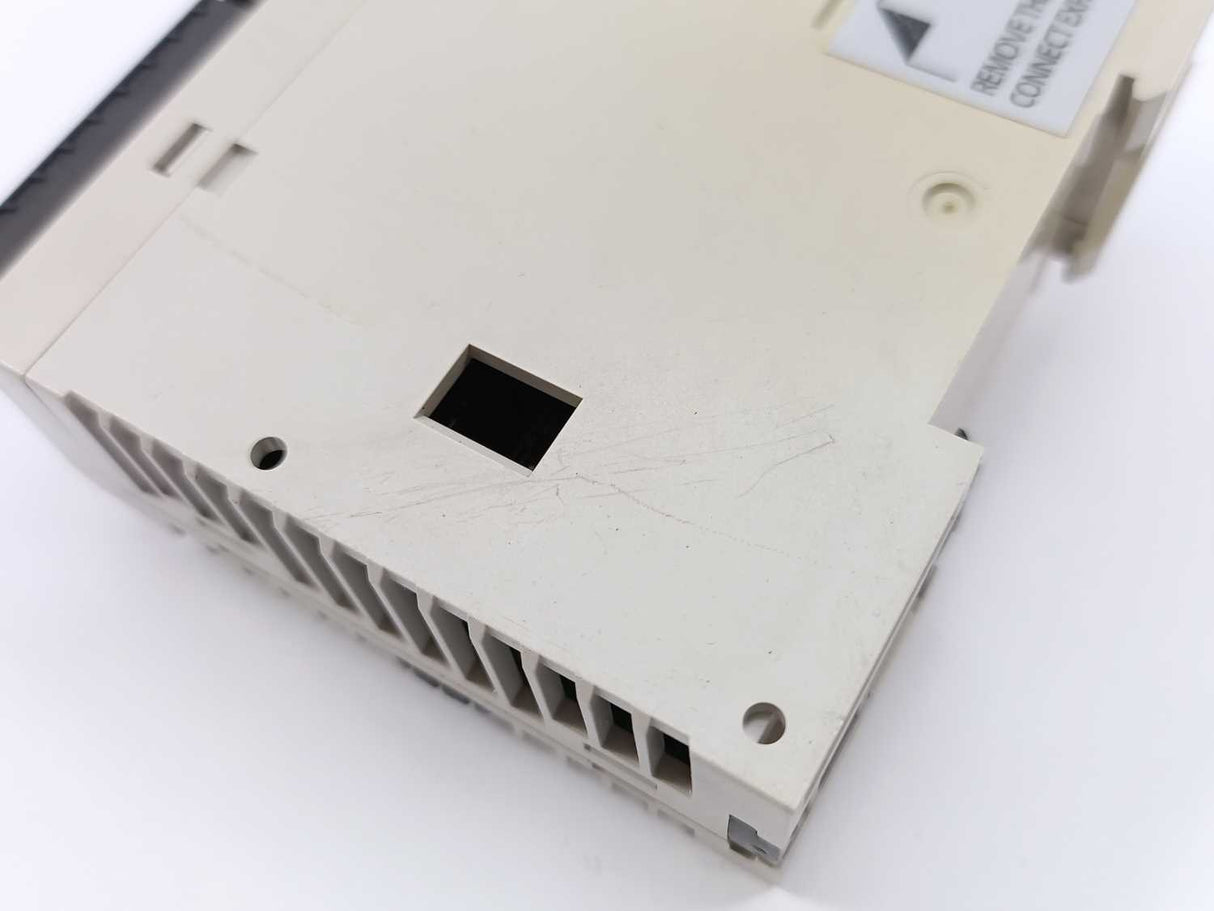 Idec FC4A-R161 MicroSmart Digital I/O Module