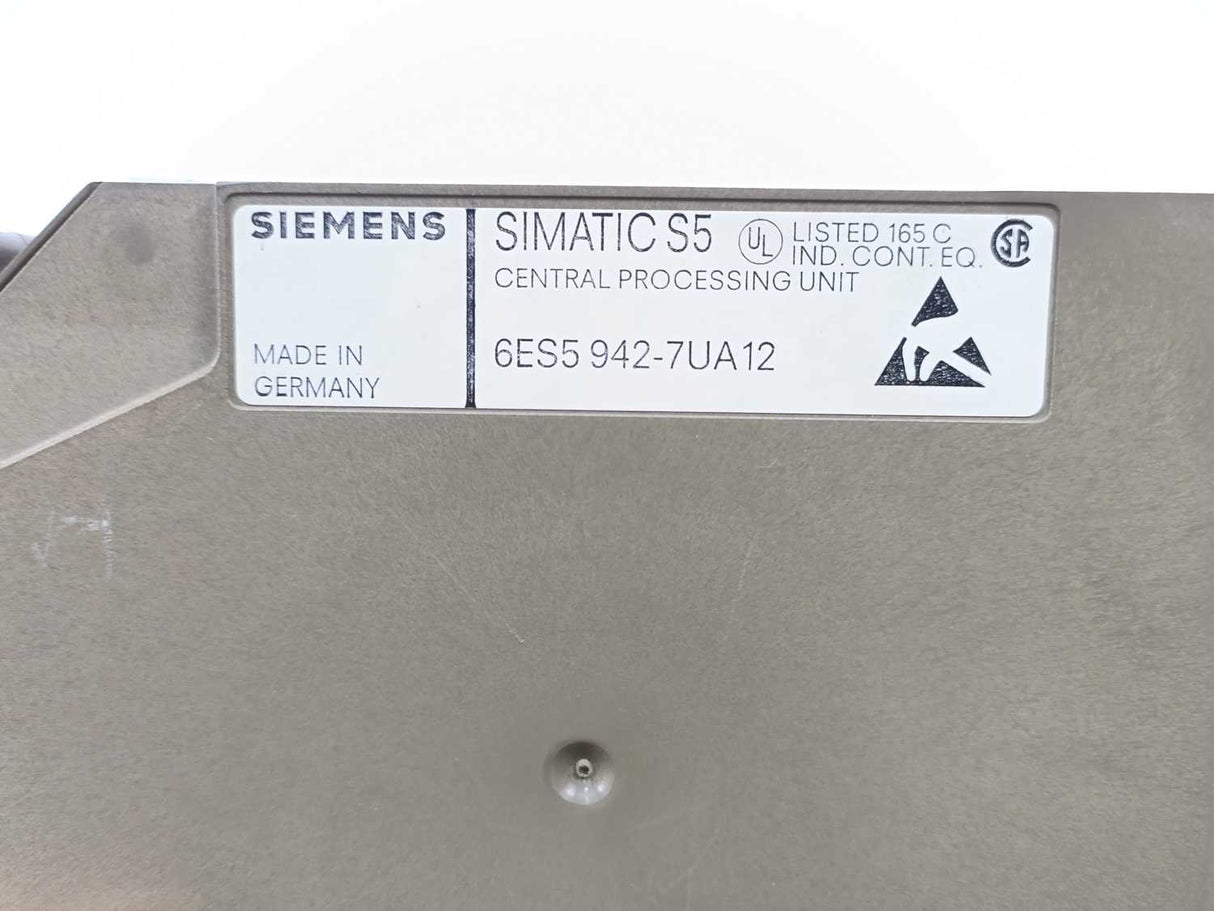 Siemens 6ES5942-7UA12 SIMATIC S5 942 Central Processing Unit