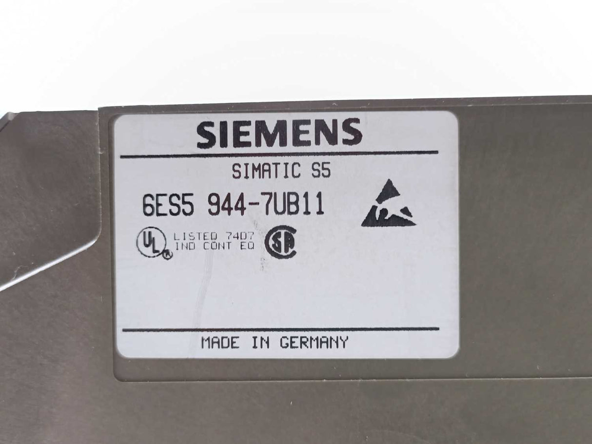Siemens 6ES5944-7UB11 Central processing unit 944B with 6ES5816-1BB11