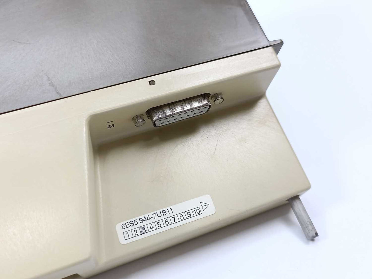 Siemens 6ES5944-7UB11 Central processing unit 944B with 6ES5816-1BB11