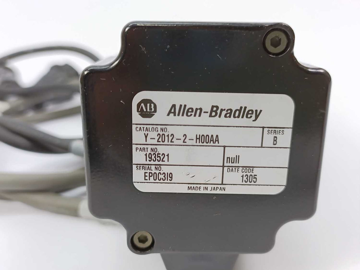 AB Y-2012-2-H00AA Ser. B, Servomotor