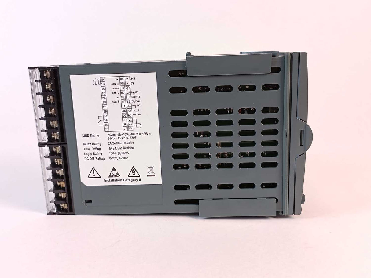 Eurotherm 2408/CC/VL/LH/XX/FH/DB/DN/XX/ENG/XXXXX/XXXXXX/ Temperature Controller