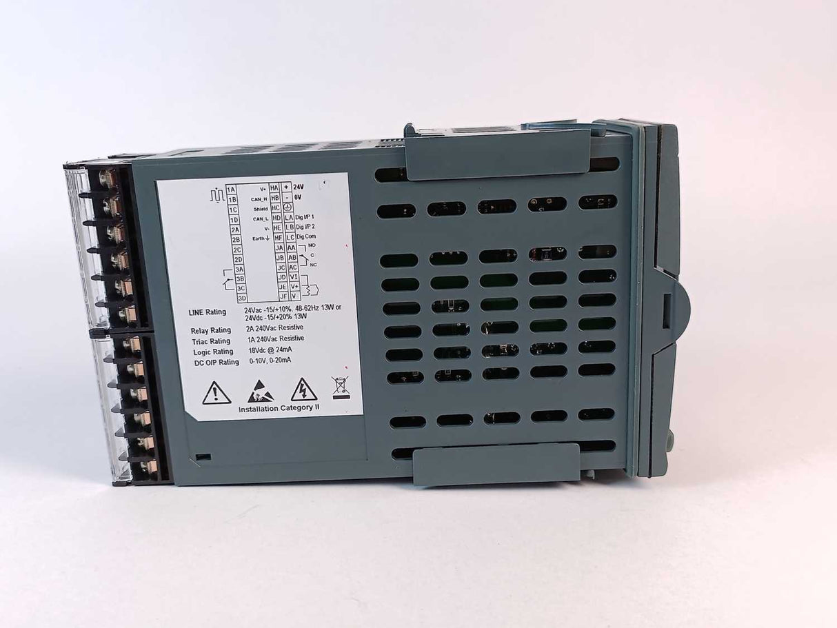 Eurotherm 2408/CC/VL/LH/XX/FH/DB/DN/XX/ENG/XXXXX/XXXXXX/ Temperature Controller