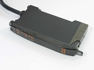 OMRON E3X-DA41 Photoelectric Switch 12-24 VDC, 2m