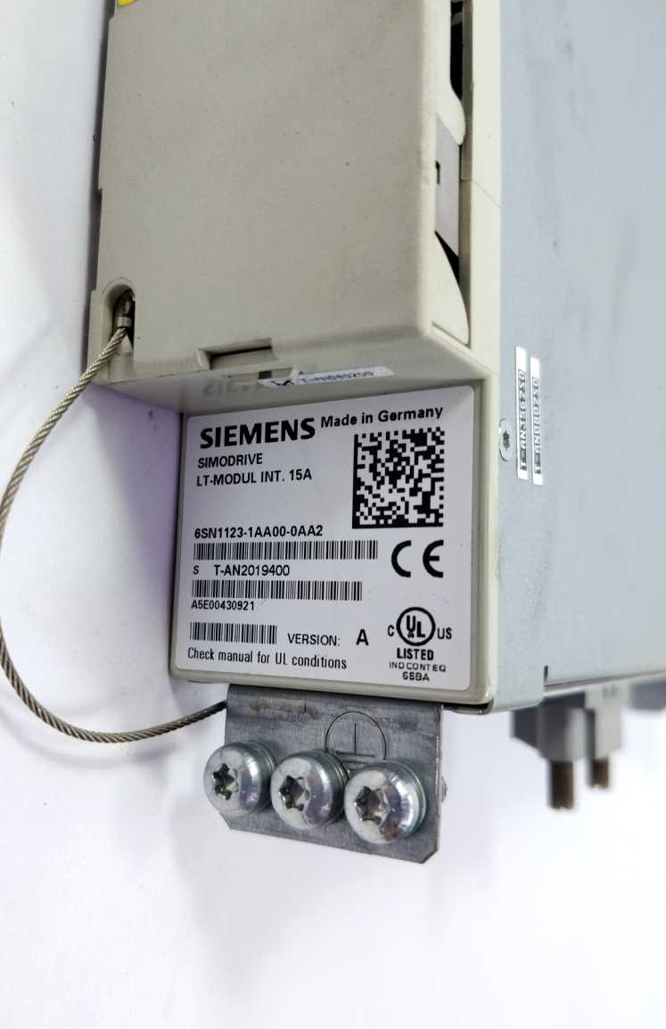 Siemens 6SN1123-1AA00-0AA2 SIMODRIVE 611 POWER MODULE, 1 AXIS, 15 A