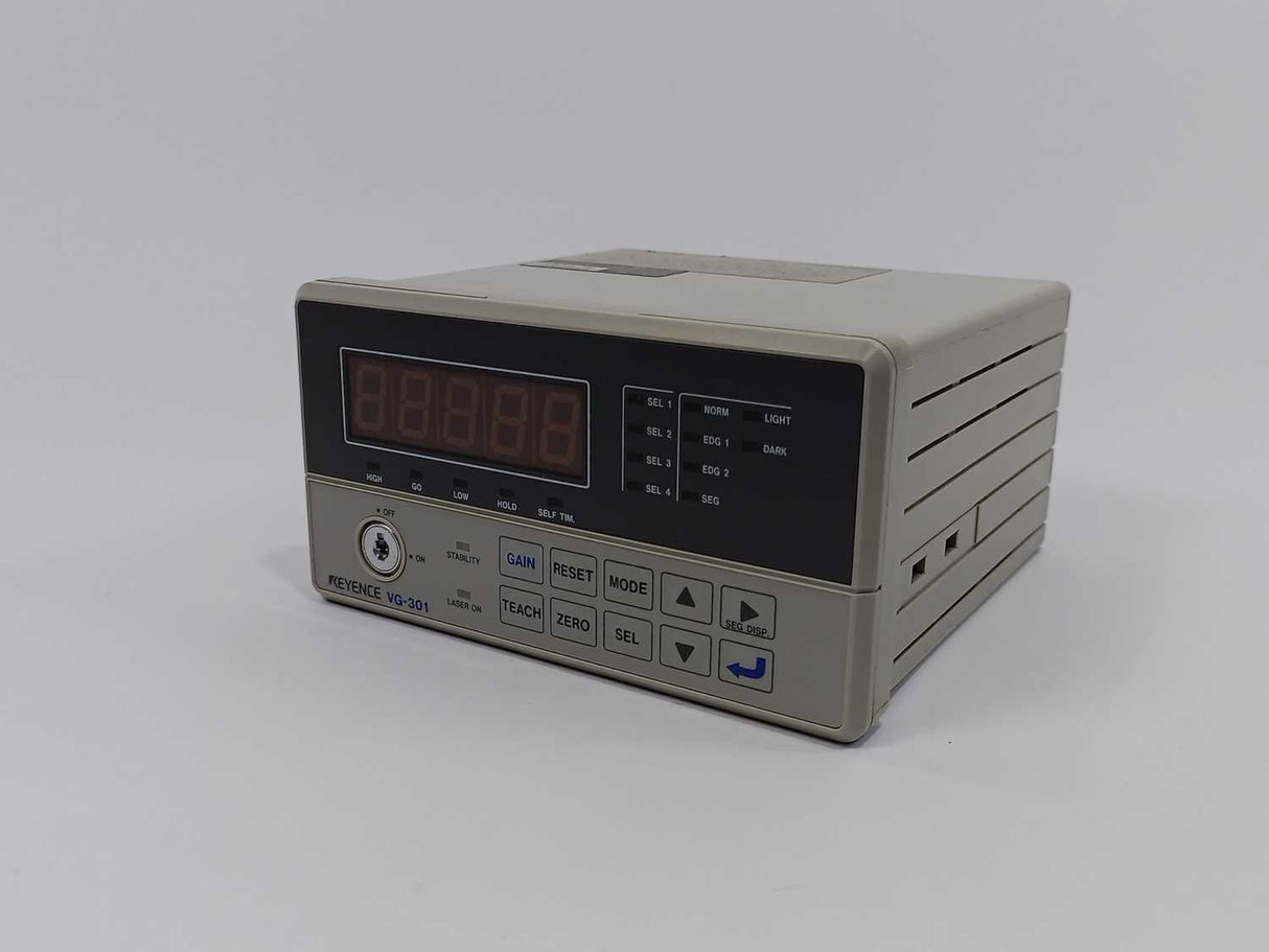 KEYENCE  VG-301 Amplifier Unit