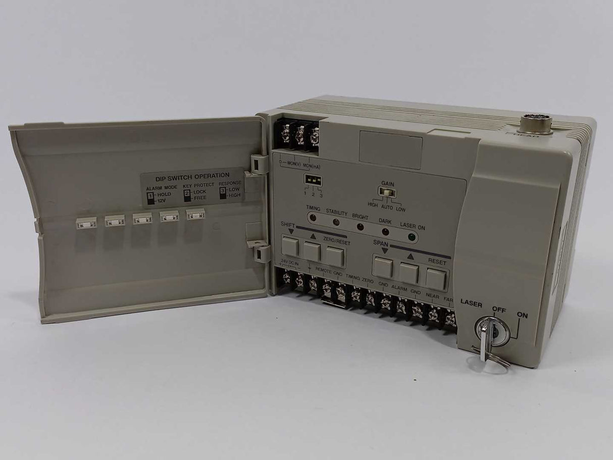 KEYENCE  LK-2000 Laser Displacement Controller