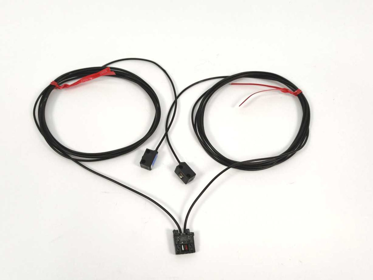 KEYENCE  PS-55C Transmissive Sensor. Transmitter and Receiver