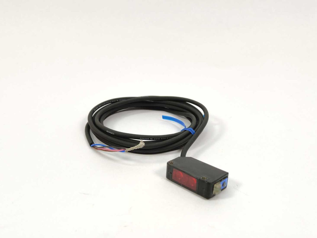 KEYENCE  PZ-V11P Photoelectric Sensor