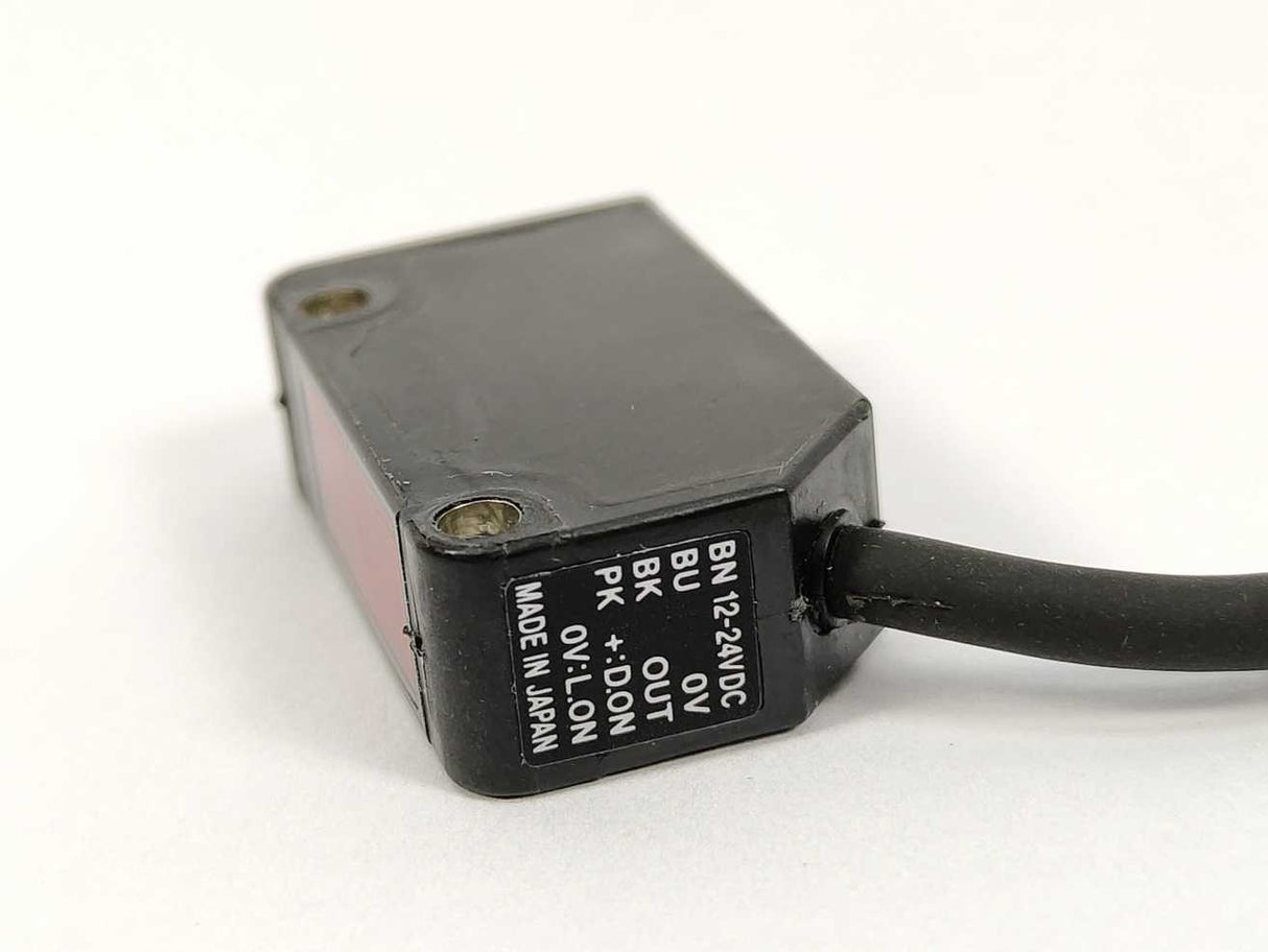 KEYENCE  PZ-V11P Photoelectric Sensor