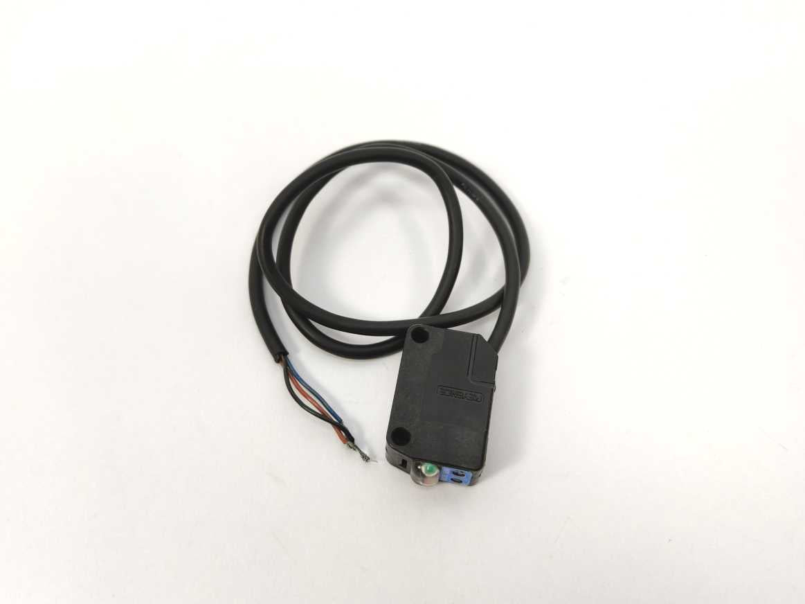 KEYENCE  PZ2-61P Photoelectric sensor retro reflective
