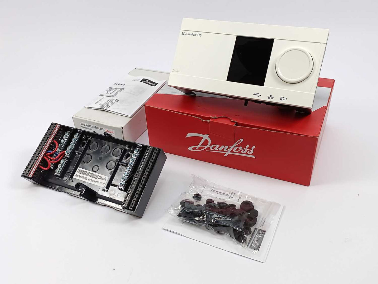 Danfoss 087H3040 ECL Comfort 310 230V w/ 087H3230 Base Part