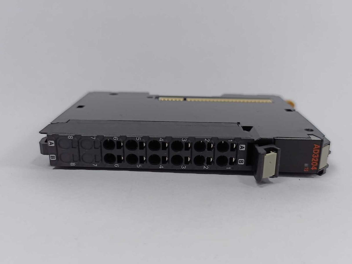 OMRON NX-AD3204 Analog Input Unit