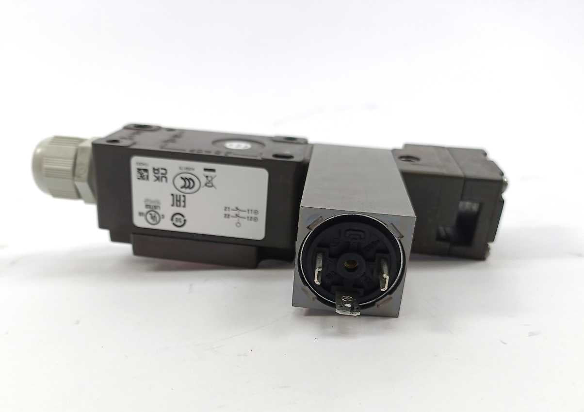Euchner NZ1VZ-538E3VSE09-M Safety Switch 088035