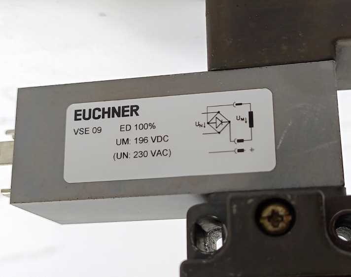 Euchner NZ1VZ-538E3VSE09-M Safety Switch 088035