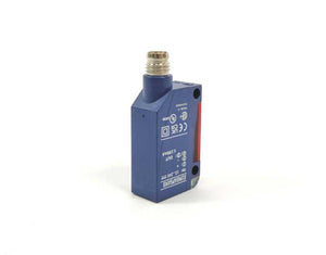 TELEMECANIQUE XUM0APSAM8 Photoelectric Proximity Switch