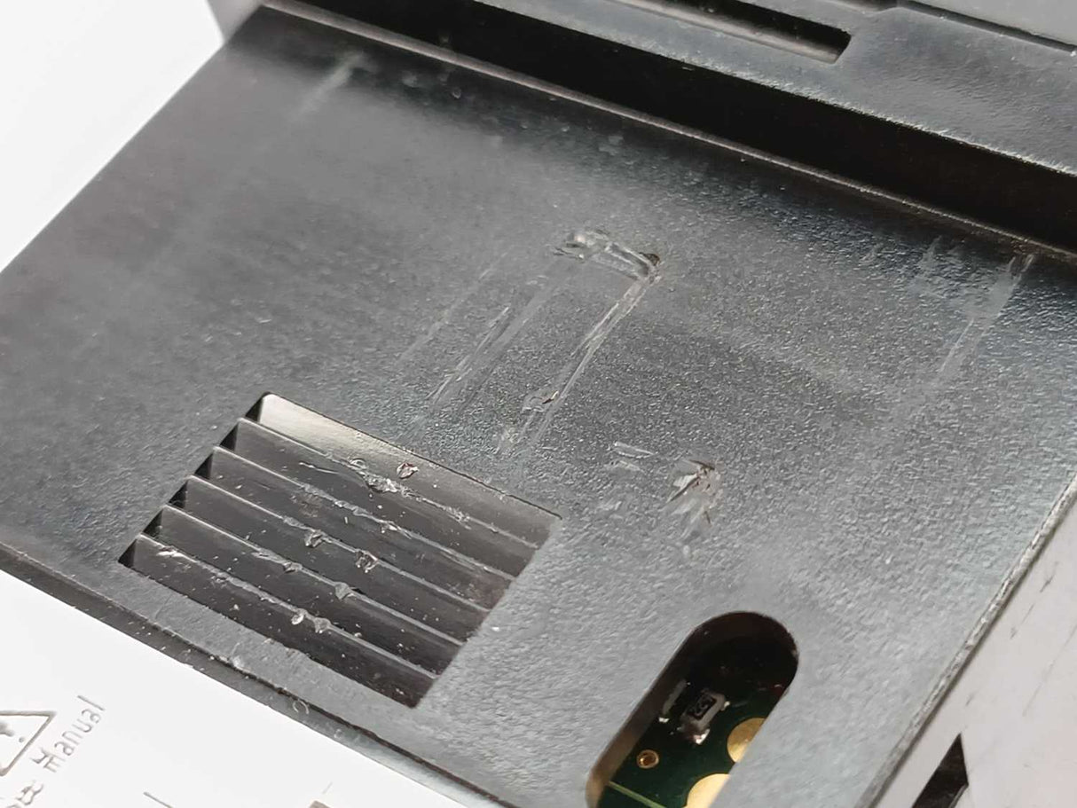 OMRON E5CK-AA1-500 Digital Controller
