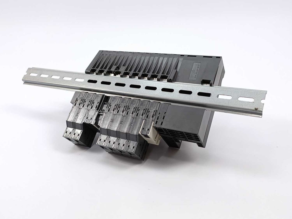Siemens 6ES7151-3BA23-0AB0 SIMATIC S7 ET200S IM151-1 + 9 Modules
