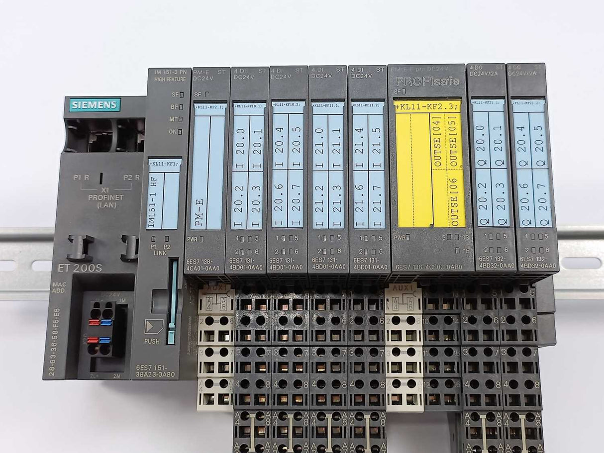 Siemens 6ES7151-3BA23-0AB0 SIMATIC S7 ET200S IM151-1 + 9 Modules