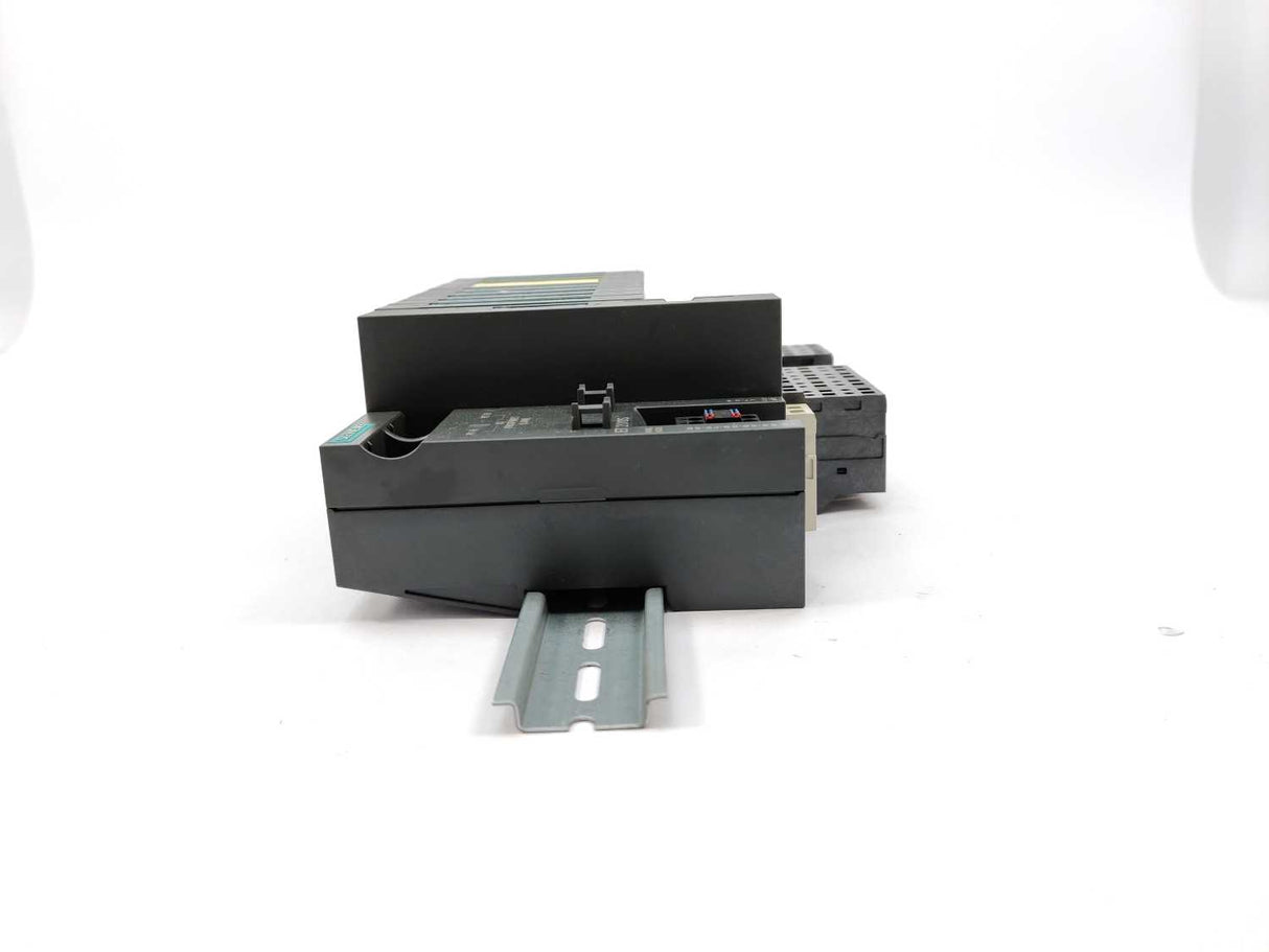 Siemens 6ES7151-3BA23-0AB0 SIMATIC S7 ET200S IM151-1 + 9 Modules