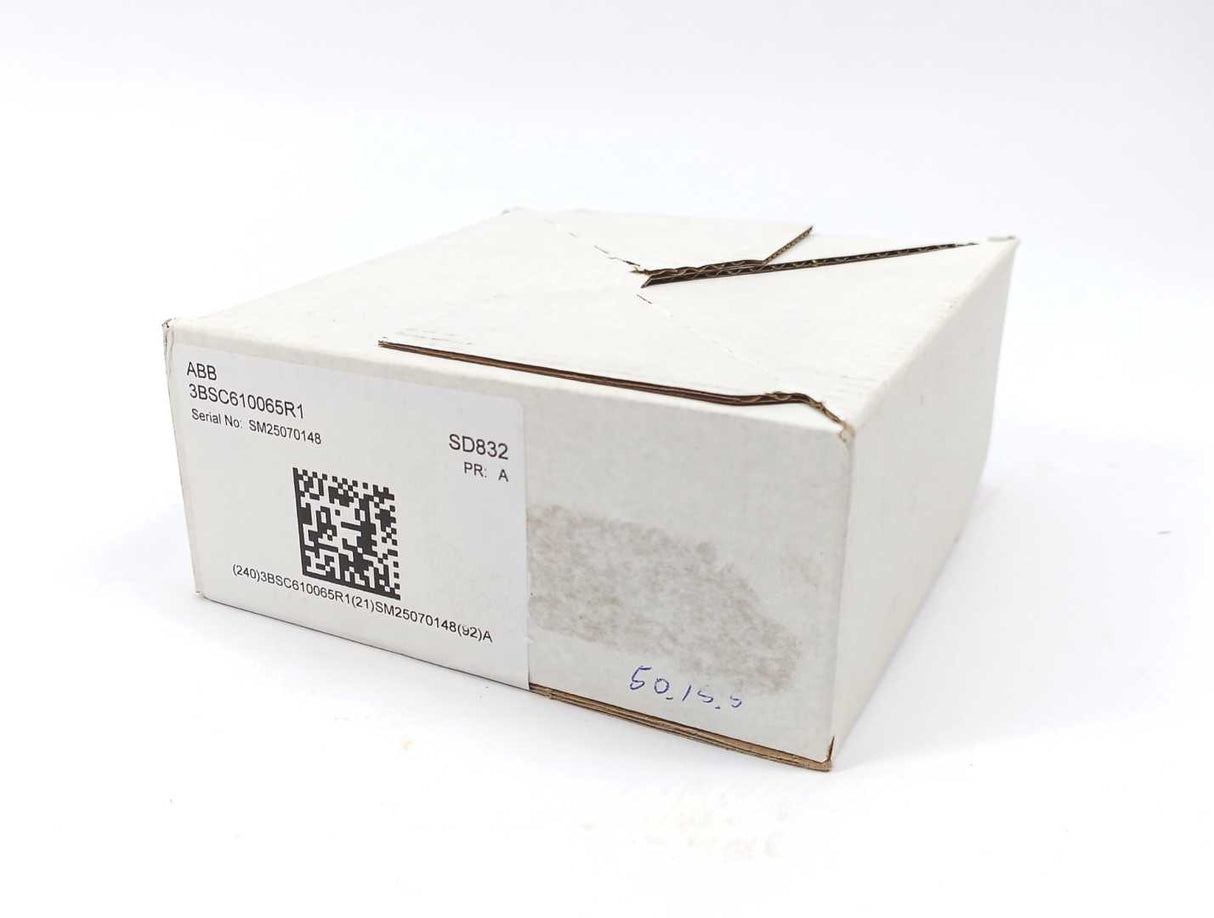 ABB 3BSC610065R1 SD832 Power Supply, 5A