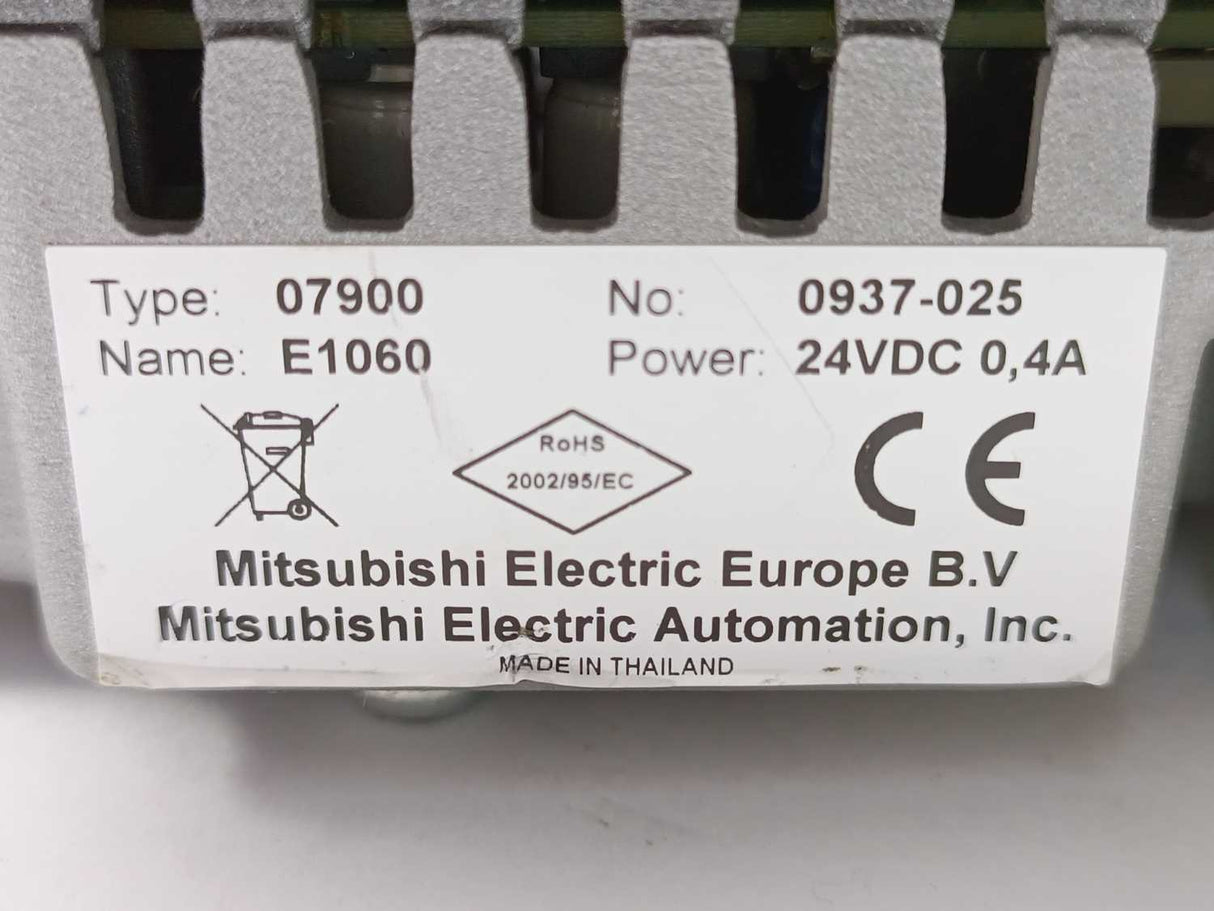 Mitsubishi 216254 E1060 5,7'' - 320 x 240 pixel TFT keypad HMI