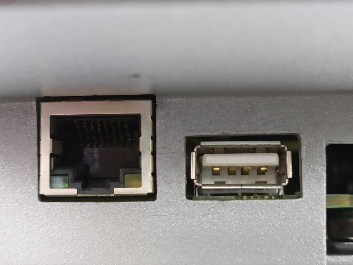 Mitsubishi 216254 E1060 5,7'' - 320 x 240 pixel TFT keypad HMI