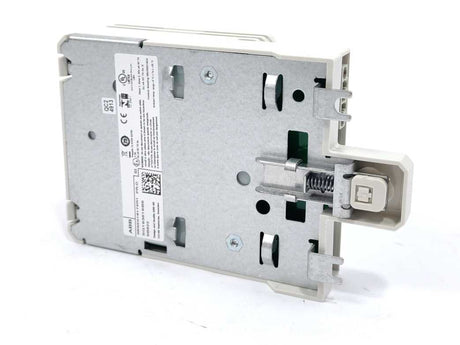 ABB 3BSE018172R1 SB822 External DIN-Rail Mounted Rechargeable Battery Unit