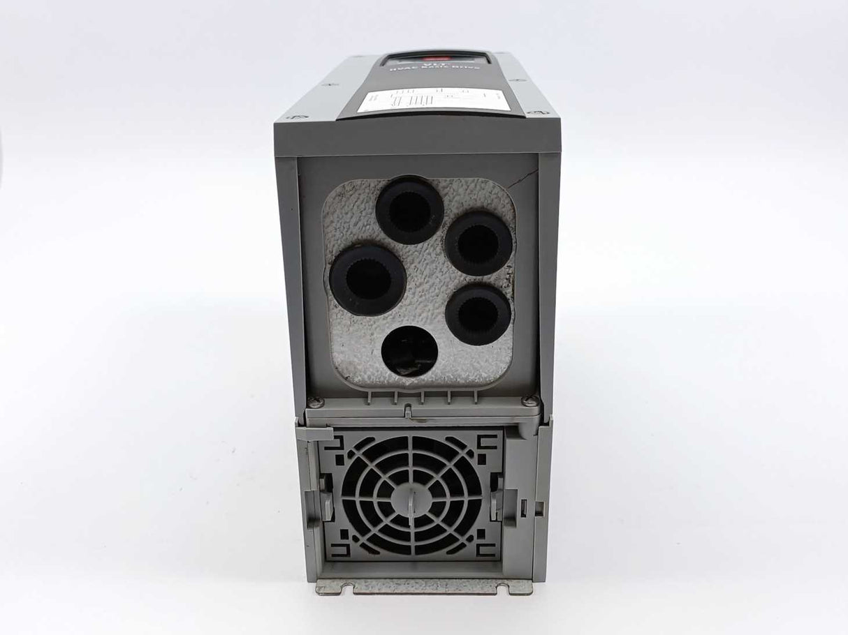 Danfoss 131N0180 VLT HVAC Basic Drive 1,5kW FC-101P1K5T4E5AH3XA